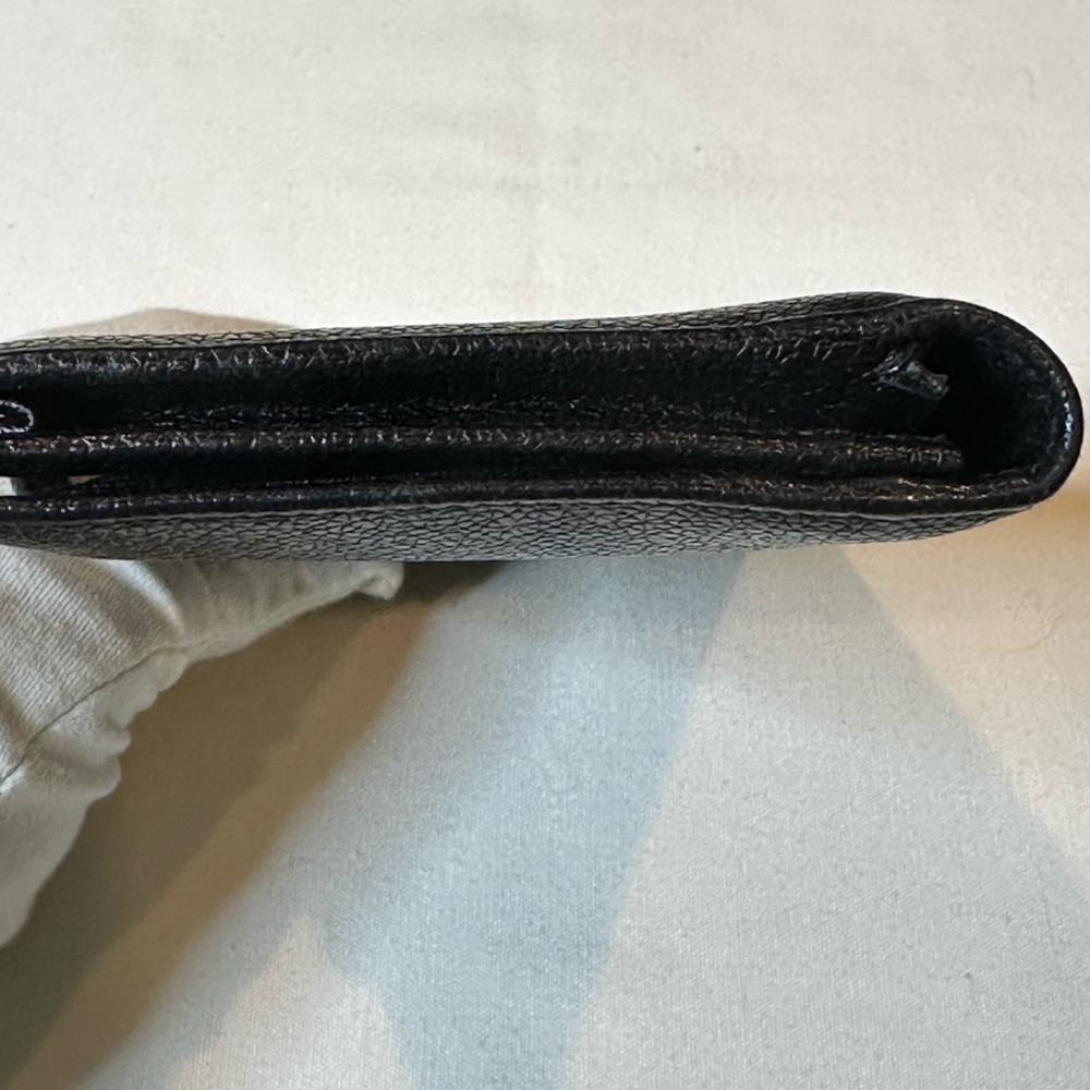 Black Leather Wallet with gold Accent and Minimalist Design pebbled leather - Picture 8 of 15